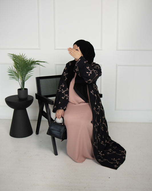 Sahar by QAMAR - Black/Pink