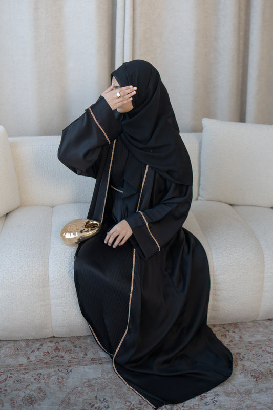 Maysa by Qamar - Black/Gold